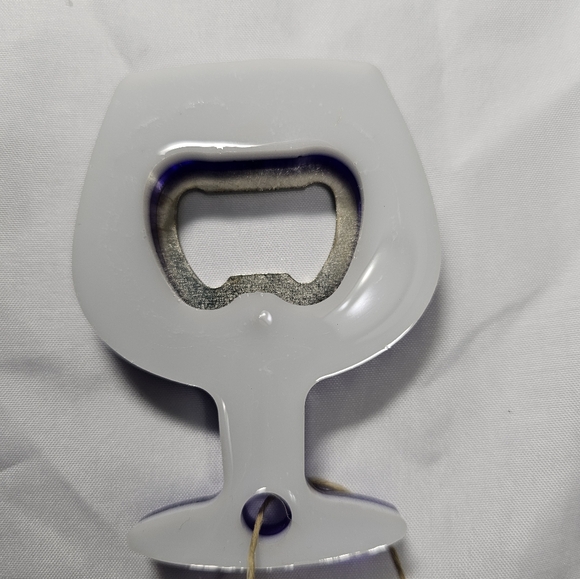 Cap Opener - Picture 2 of 3